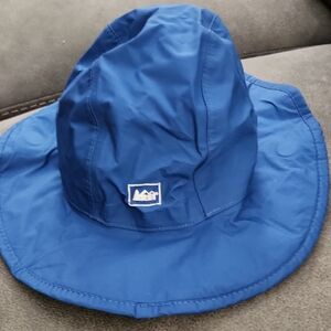 REI Hat